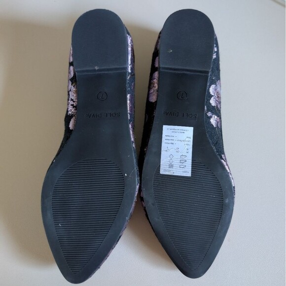 Black flats Pink floral Never worn size 9 US 7 UK 40 EU - Picture 2 of 2